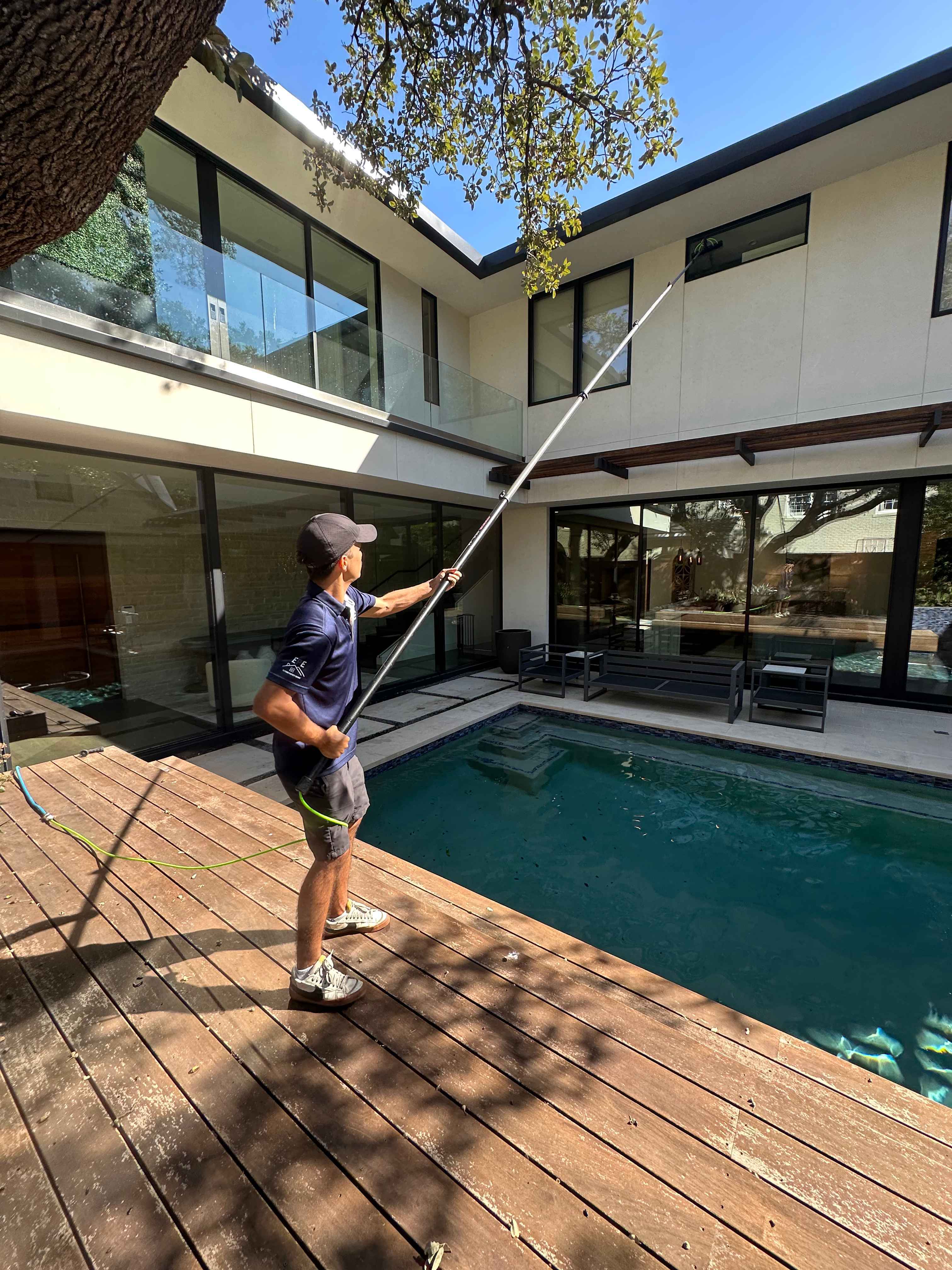 Superior Window Cleaning Performed in Highland Park, Texas Thumbnail