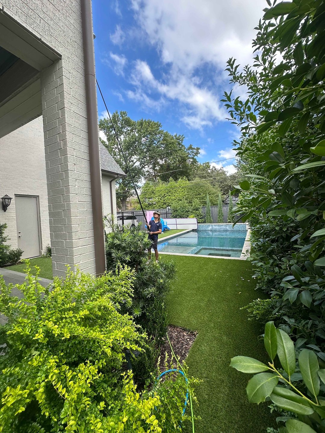 The Best Window Cleaning Performed in University Park, Texas Thumbnail