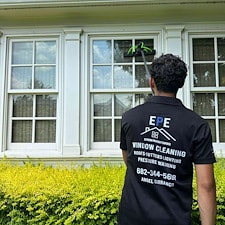 Top-Notch-Window-Cleaning-in-University-Park-Texas 1