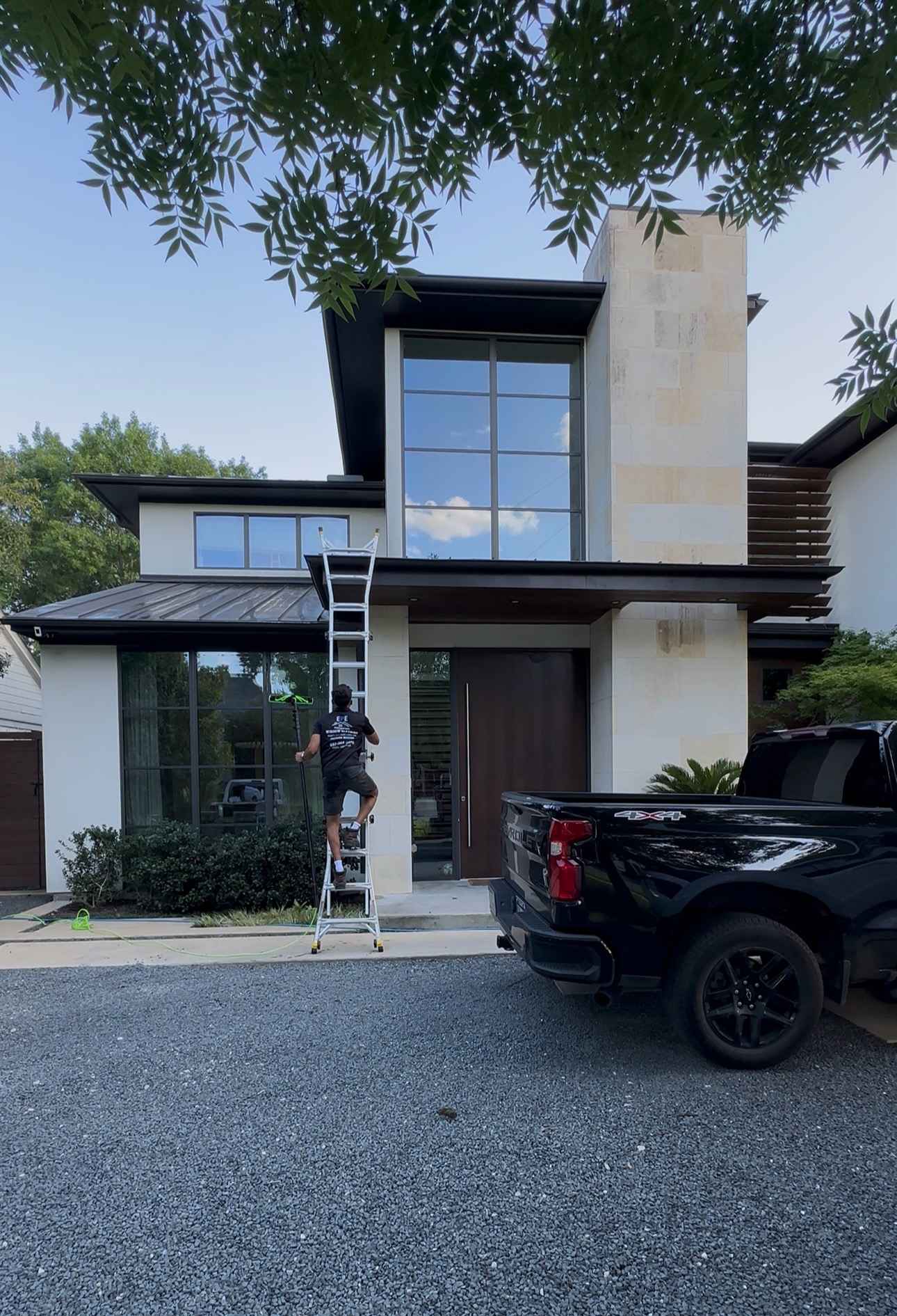 Top Notch Window Cleaning Performed in Highland Park, Texas (1)