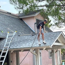 Top-Quality-Commercial-Gutter-Cleaning-in-Southlake-Texas 1