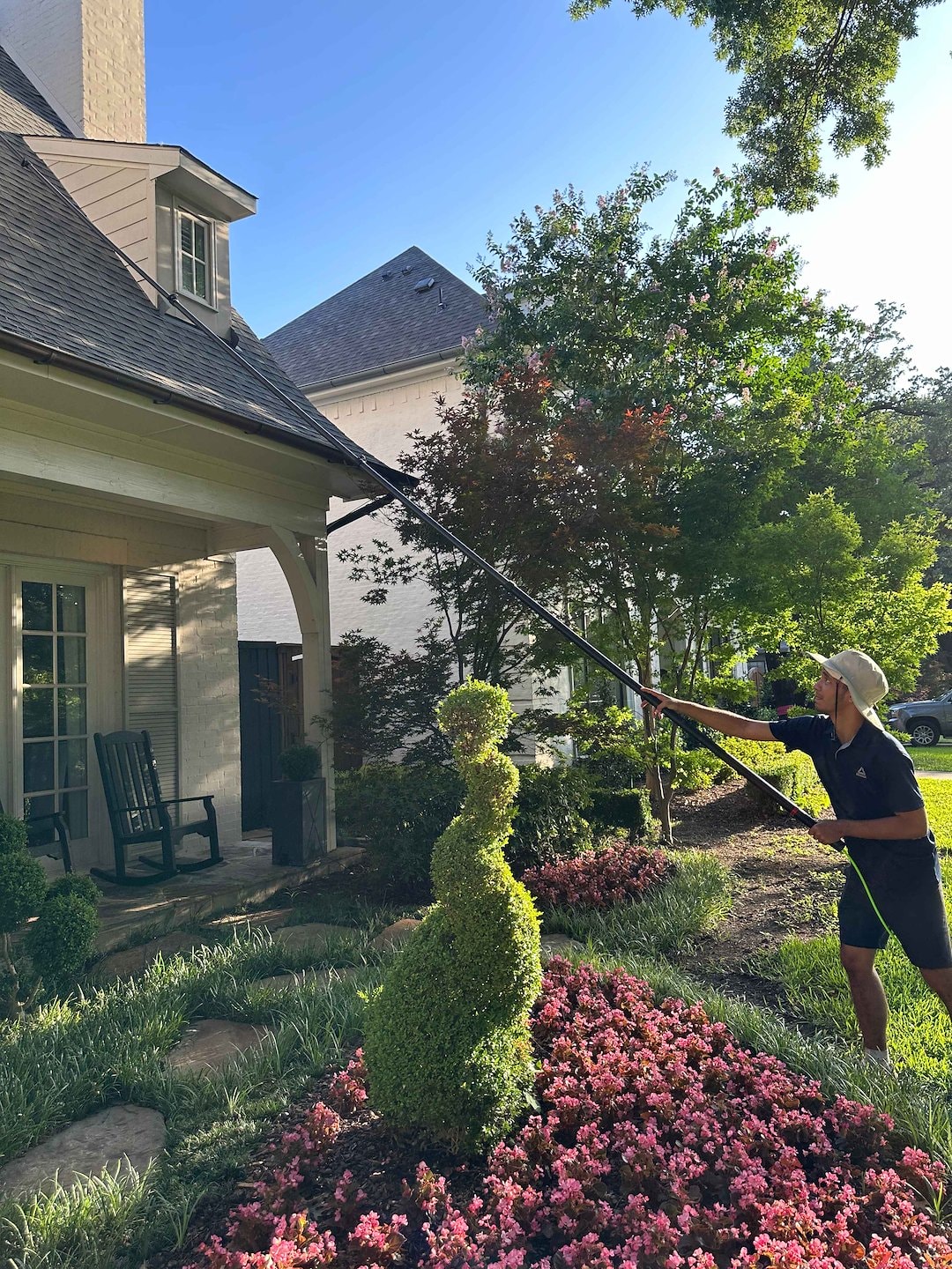 Top Quality Window Cleaning Performed in University Park, Texas Thumbnail