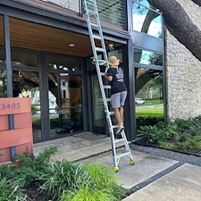 Top-Quality-Window-Cleaning-Performed-in-University-Park-Texas-2 0
