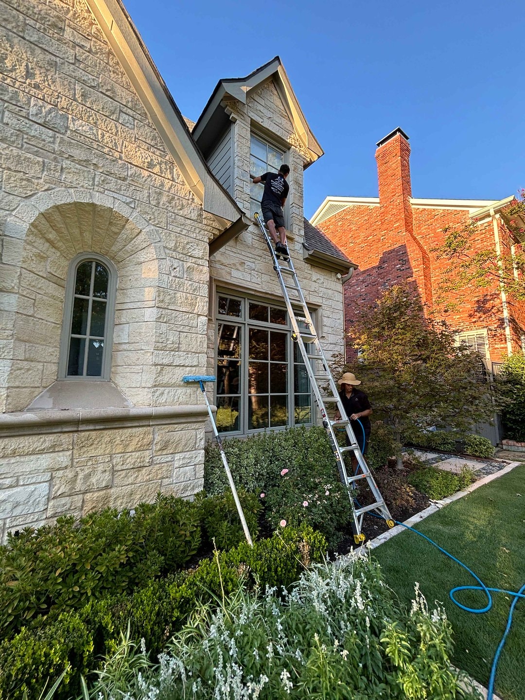 Top Quality Window Cleaning in University Park, Texas 5 Thumbnail